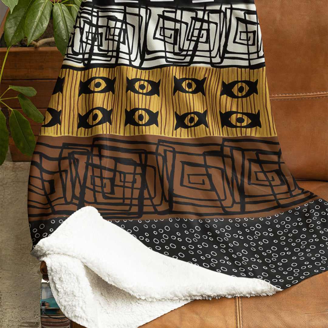 African Mud Cloth Velveteen Blanket with tribal pattern – Ethnic design ideal for Afrocentric home décor.